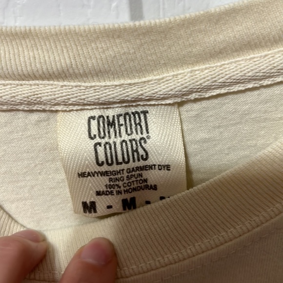 Comfort colors graphic tee - Picture 2 of 2